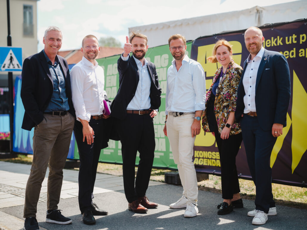 Bilde av mennesker på Kongsberg Agenda.